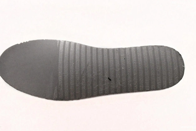 Adidas Yeezy Foam RNNR Onyx HP8739 0806